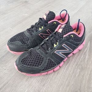 New Balance 750 V1 Women's Black Pink Athletic Running Shoes Size 9.5 B W750BP1